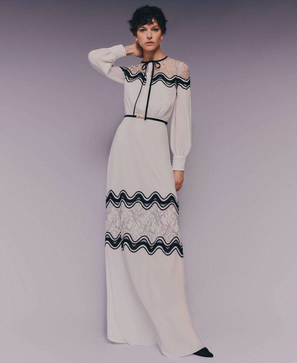 Esio face Pronovias robe de soirée longue fluide mousseline robe mère des mariés magasin de robes de soirée Paris