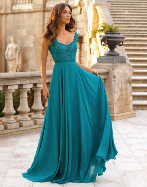 RO646 face Créatif Paris robe de soirée fluide mousseline dentelle robe maman des mariés magasin de robes de soirée Paris