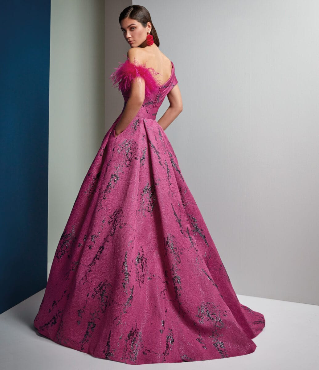 VL5632 dos Valerio Luna robe de soirée manche asymétrique ceinture jupe portefeuille fendue robe mère des mariés magasin de robes de soirée Paris