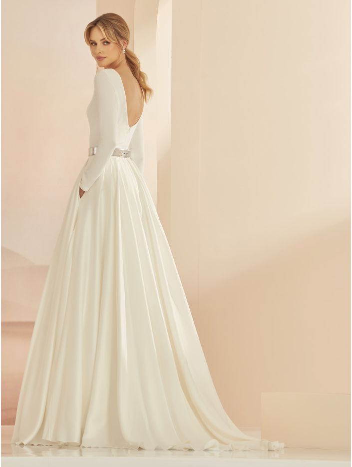 madagascar dos Bianco Evento jupe de mariée fluide mousseline magasin de robes de mariée Annecy