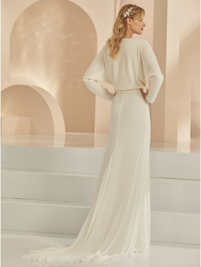 Makira dos Bianco Evento jupe de mariée mousseline fluide simple épurée magasin de robe de mariée Annecy