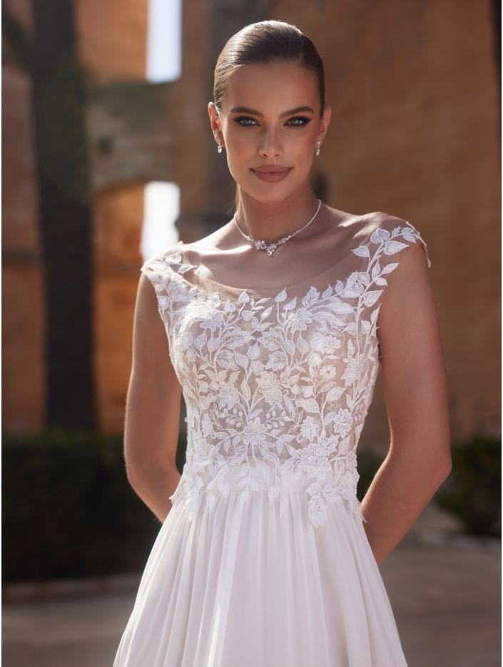 E479 face Bianco Evento bustier dentelle pour mariée magasin de robes de mariée Annecy