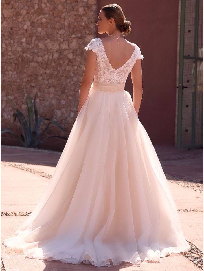 E509 dos top de mariée dentelle magasin de robes de mariée O'scarlett Annecy