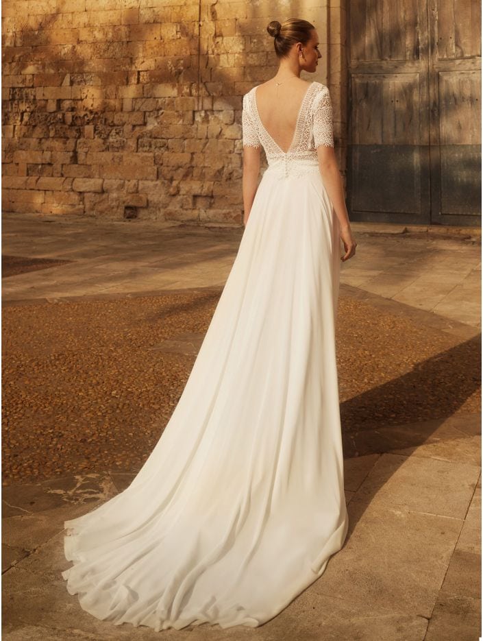 Kalliope dos Bianco Evento jupe de mariée mousseline fluide simple épurée magasin de robes de mariée Annecy