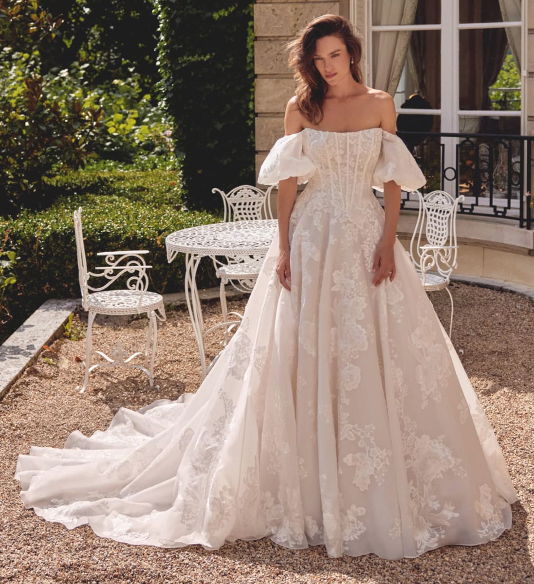 Monet face Justin Alexander robe de mariée princesse bustier droit dentelle baleines traîne magasin de robes de mariée Paris