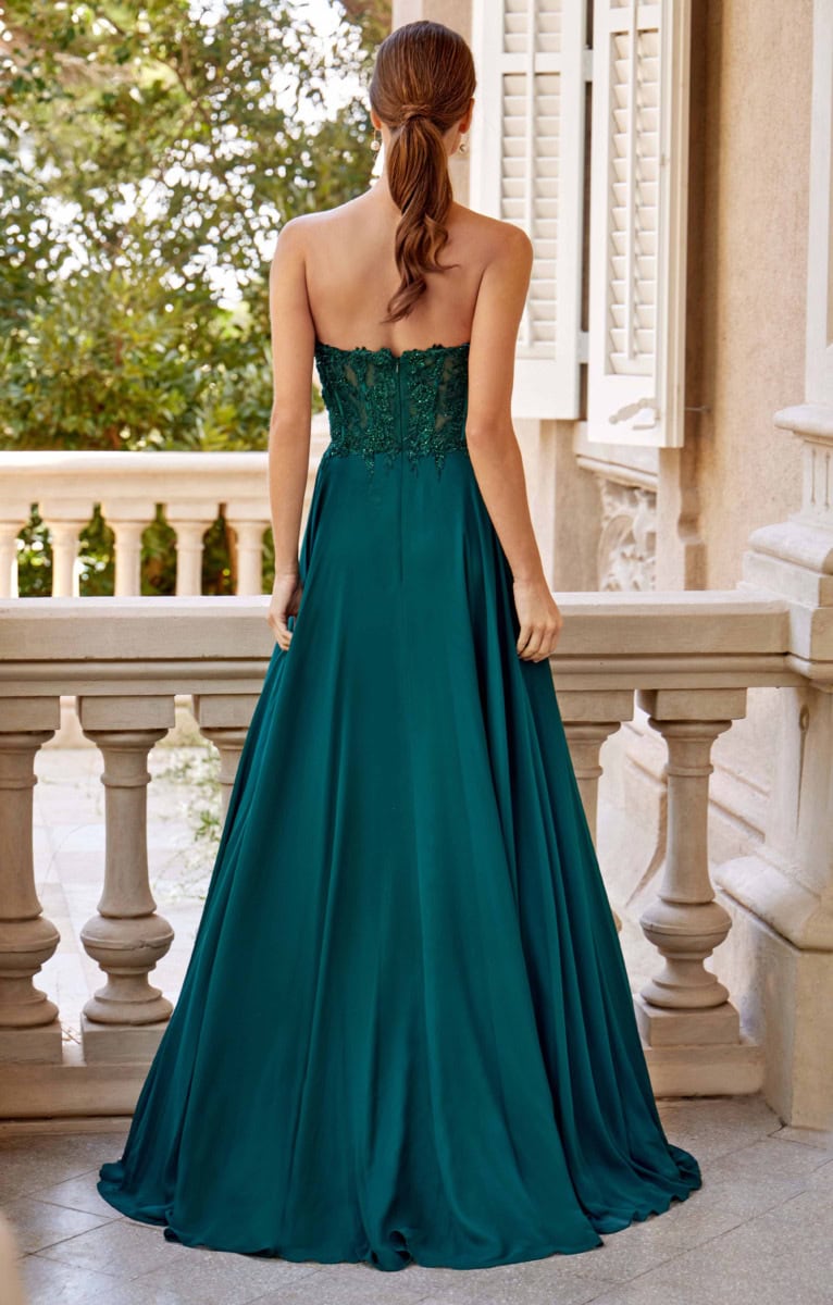 RP110 dos Créatif Paris robe de soirée longue bustier dentelle perles bretelles larges jupe fendue avec dentelle robe maman des mariés magasin de robes de soirée Annecy