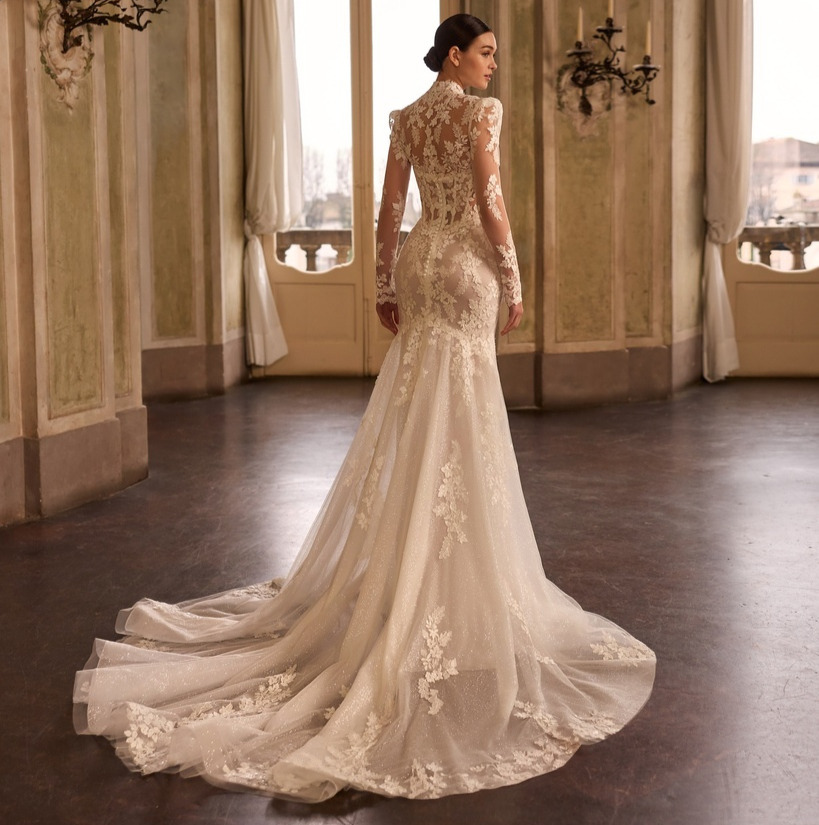 Heliconia dos Alberto Palatchi robe de mariée sirène dentelle bustuer coeur pointe traîne bolero manches longues magasin de robes de mariée Annecy