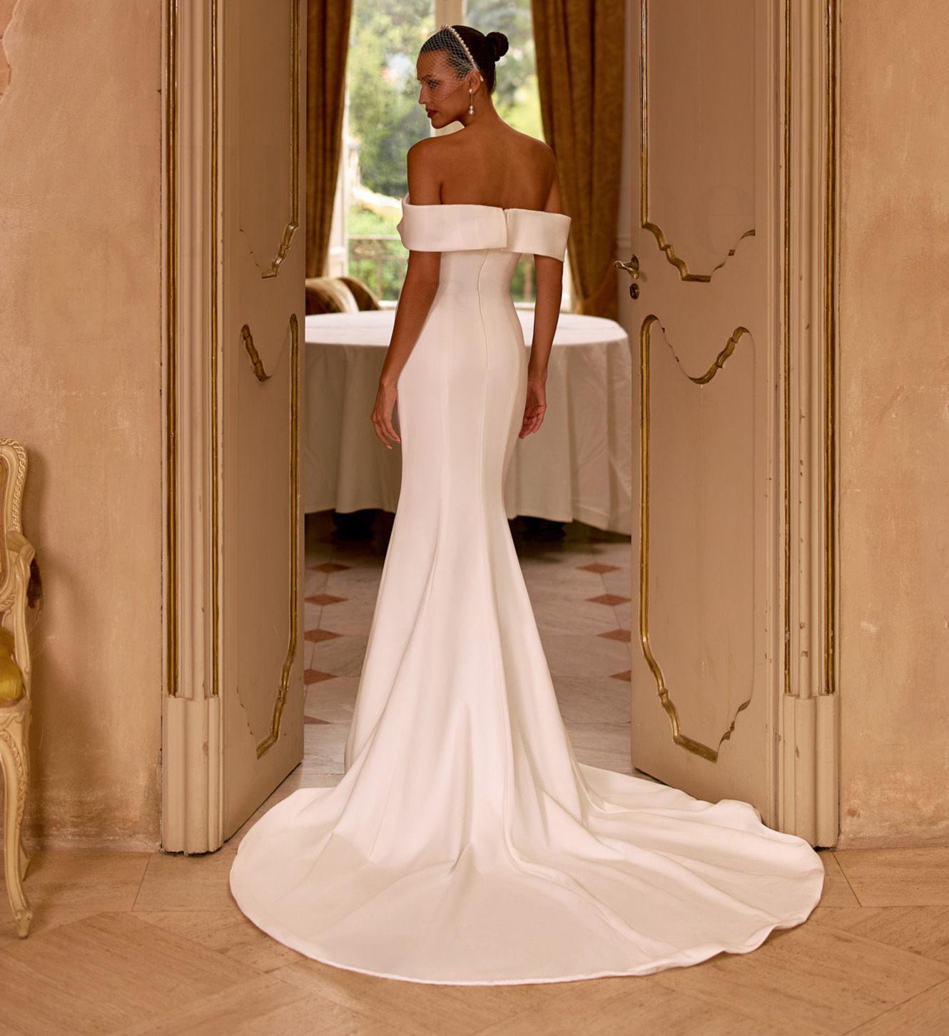 EB0346 dos Ellebeline robe de mariée sirène bustier coeur traîne magasin de robes de mariée Annecy
