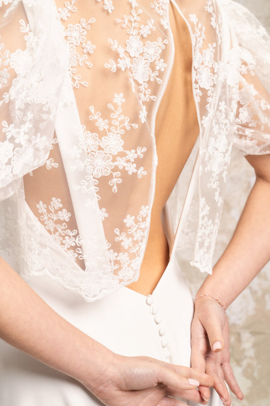 Top Ambre dos Elsa Gary top dentelle manches courtes blousantes magasin de robes de mariée Annecy